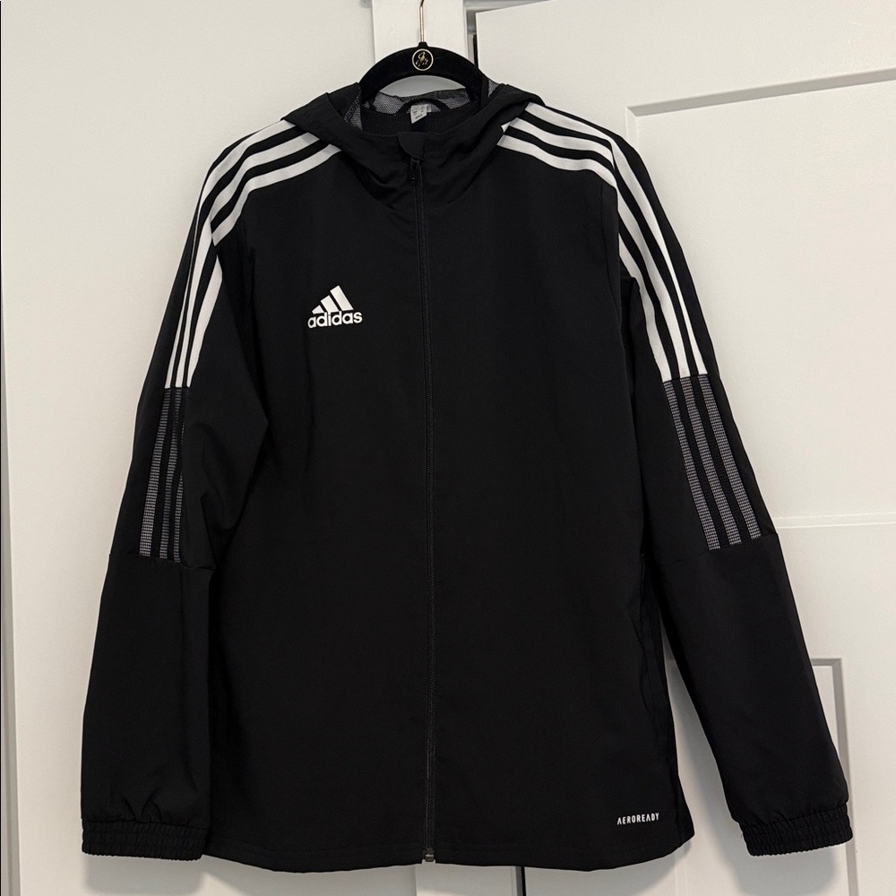 ADIDAS Black Windbreaker Jacket with hood and  net lining. Size L. 2 small pulls